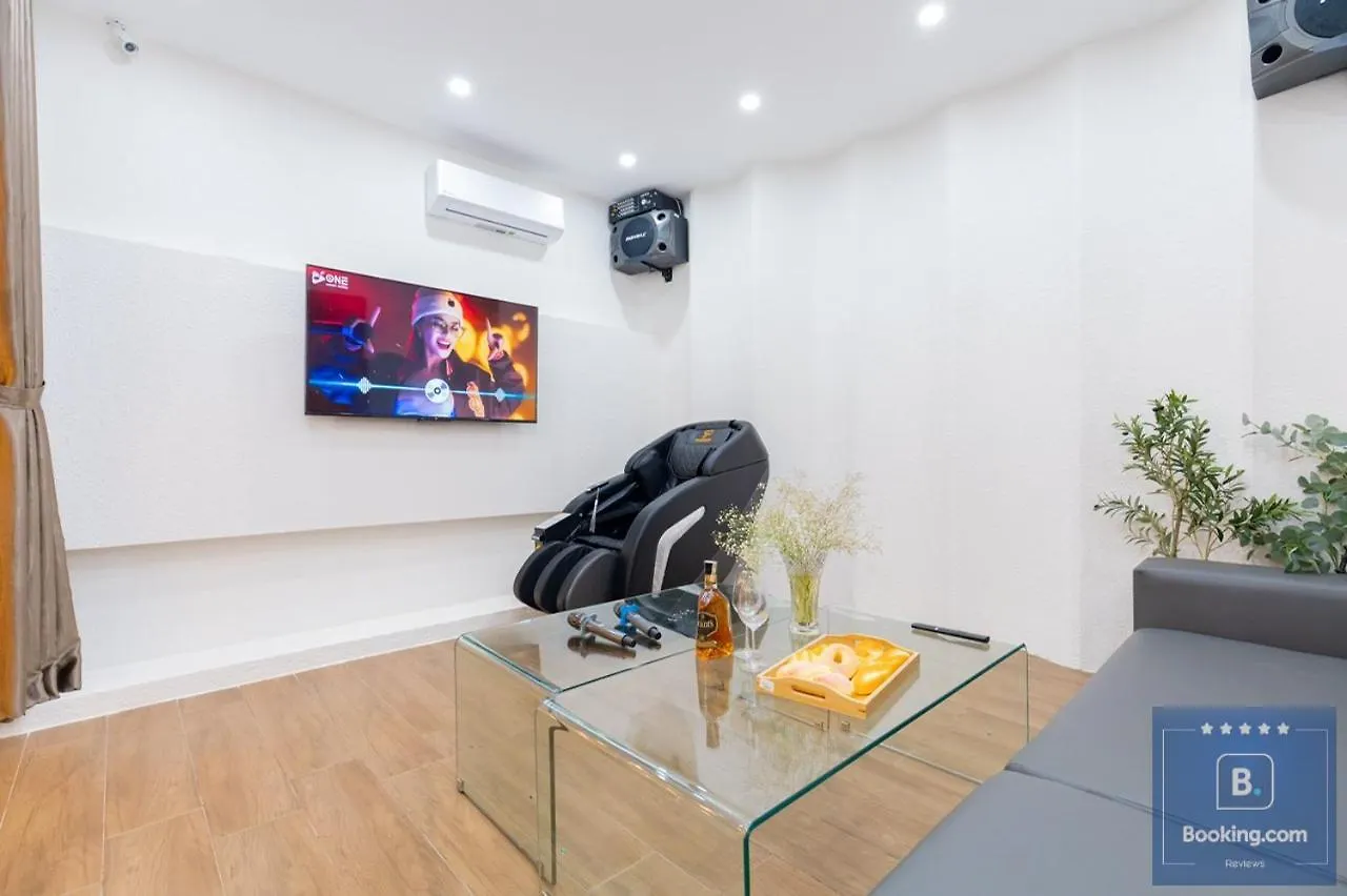 Coi Xoay Gio Tret Khong Lau - 5 Phong Ngu - Bida - Karaoke Phong Lanh - Gan Bien Bai Sau Vung Tau Villa