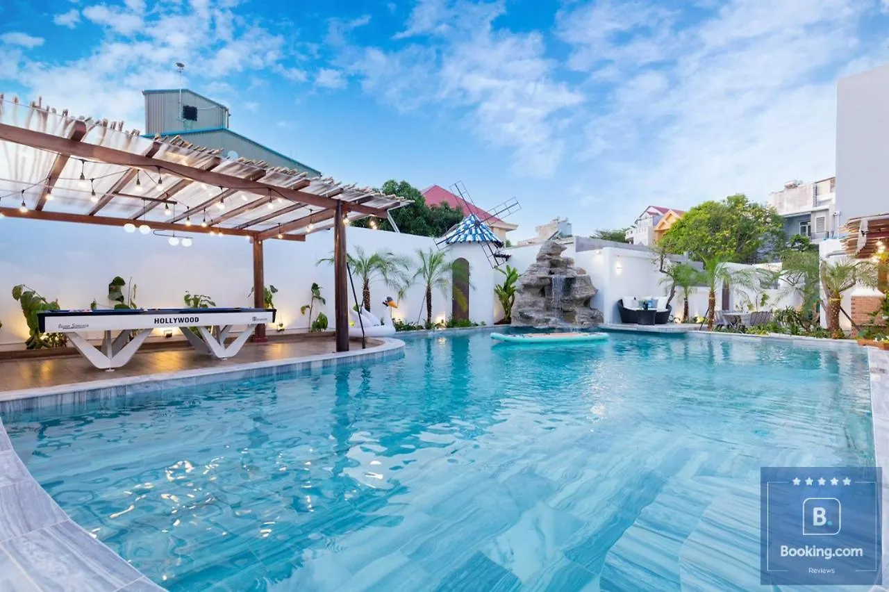 Coi Xoay Gio Tret Khong Lau - 5 Phong Ngu - Bida - Karaoke Phong Lanh - Gan Bien Bai Sau Vung Tau Villa 0*,  Vietnam