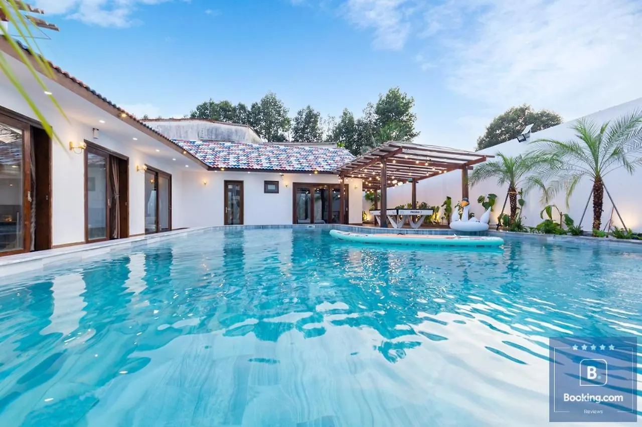 Coi Xoay Gio Tret Khong Lau - 5 Phong Ngu - Bida - Karaoke Phong Lanh - Gan Bien Bai Sau Vung Tau Villa